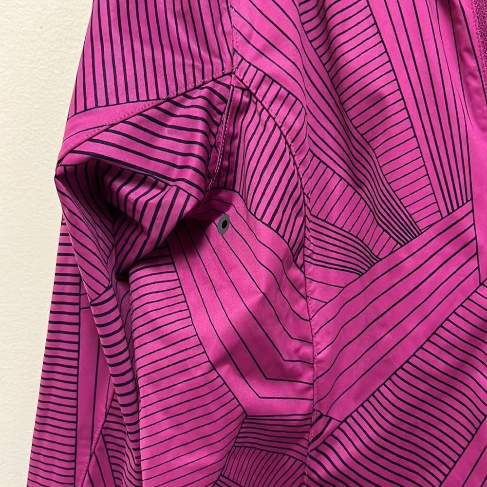 Brooks Running Jacket Small - Picture 8 of 8